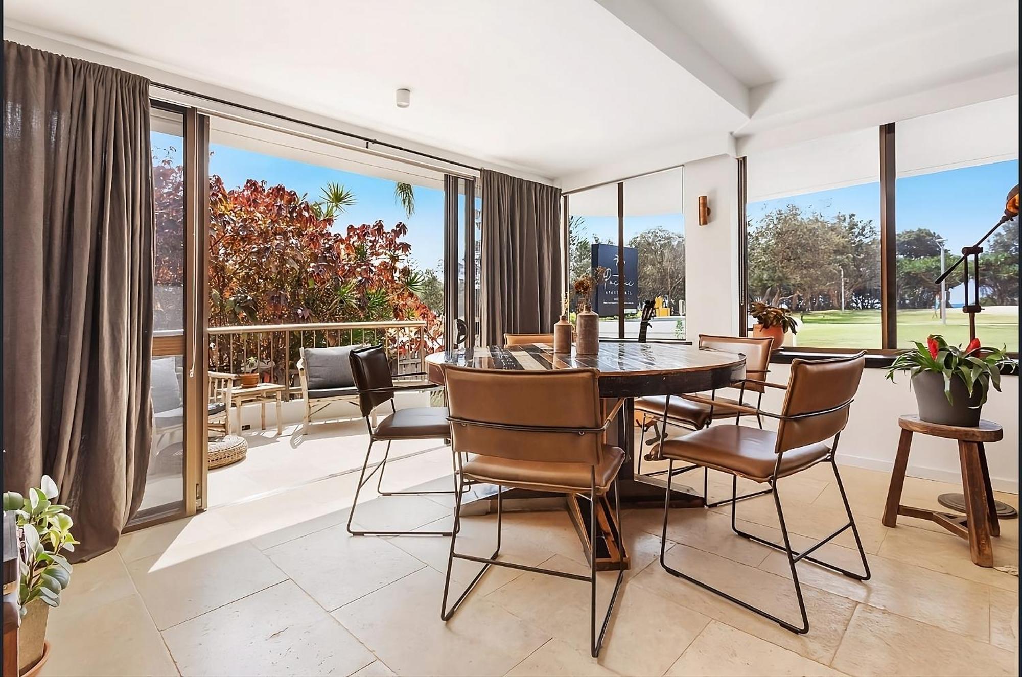Byron Pacific Apartments - On Clarkes Beach Byron Bay Exterior photo